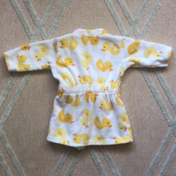 Adorable Carter’s ducky robe - Picture 2 of 2